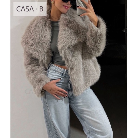 NEW 💫CASA B|Heiress Grey Faux Fur Chic Long Sleeve Outerwear Lapel Collar Jacket - Picture 1 of 9